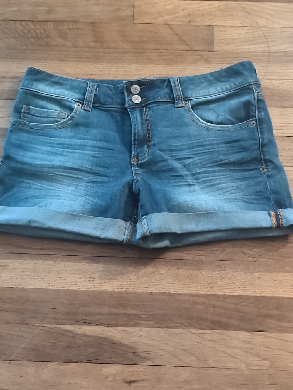 Junior Size 13 MUDD Flx Stretch Blue Denim Cuffed Shorts